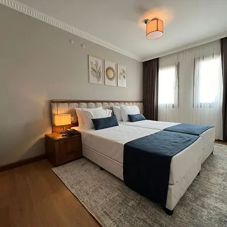 Istanblu Hotel&spa ホテル