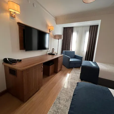 ホテル Istanblu Hotel&spa 4*