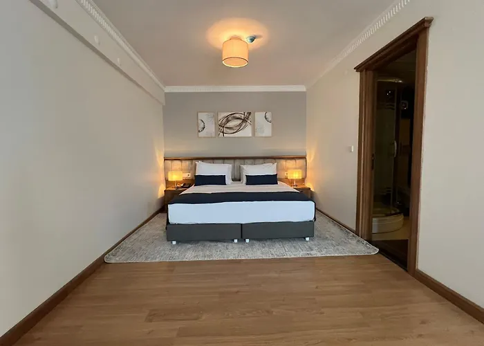 Istanblu Hotel&spa 4* איזמיר